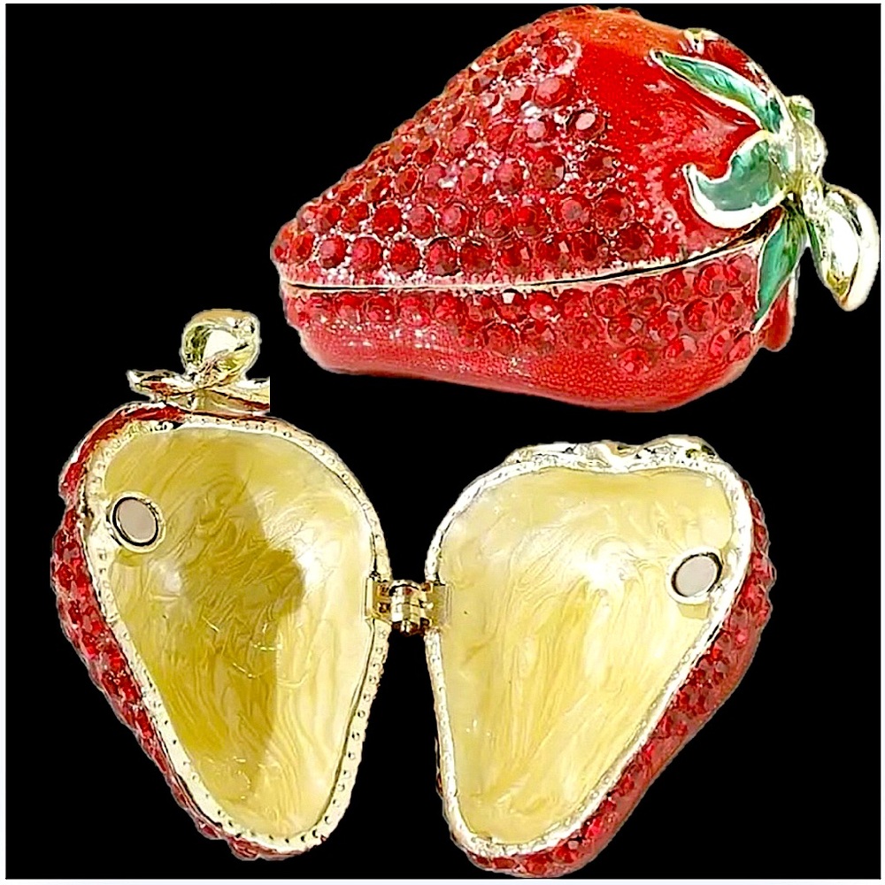 EMBELLISHED STRAWBERRY TCHOTCHKE / TRINKET HIDEAWAY